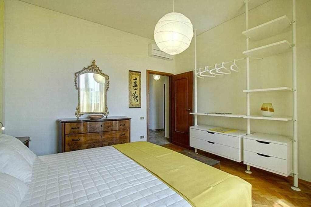 Frati Bigi With Two Bedrooms And Parking Флоренция Екстериор снимка