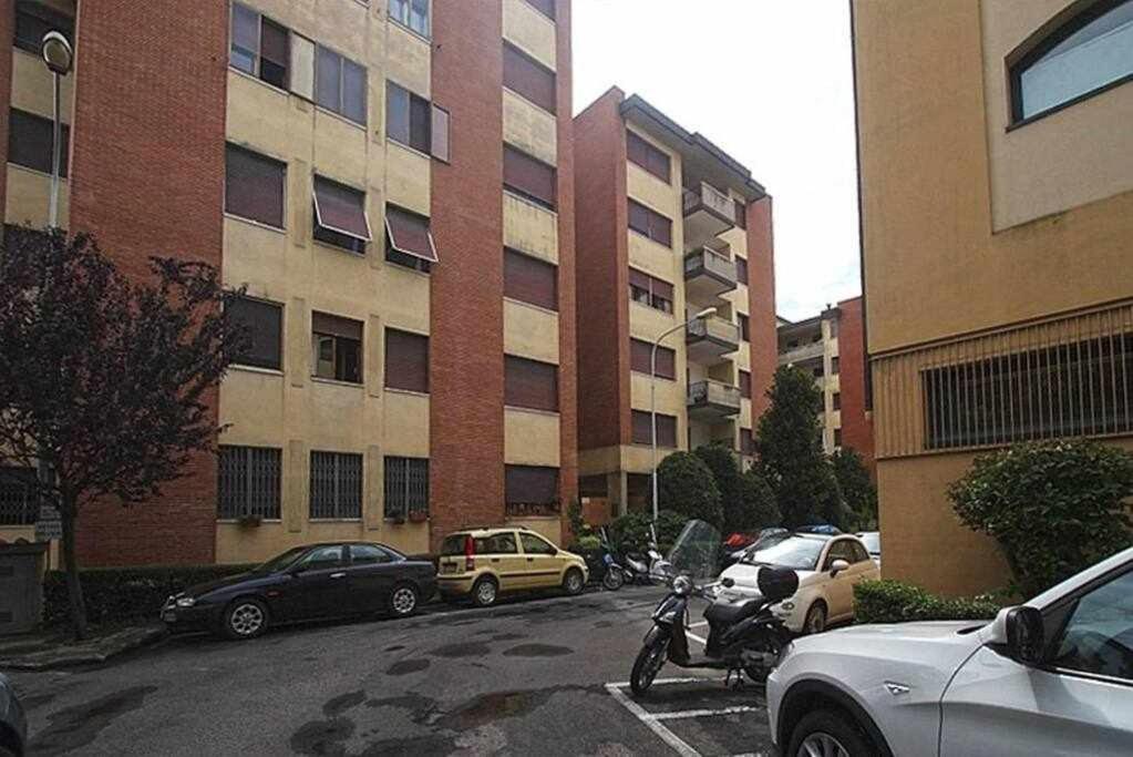 Frati Bigi With Two Bedrooms And Parking Флоренция Екстериор снимка
